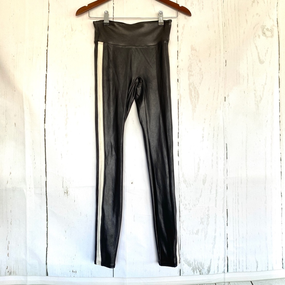 SPANX Faux Leather Side Stripe Leggings XS/TP - Picture 3 of 11